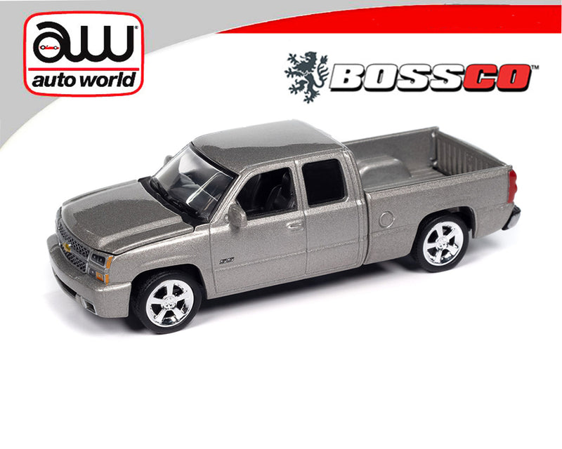 AUTO WORLD - 2006 CHEVROLET SILVERADO EXTENDED CAB "SILVER" ***PRE ORDER