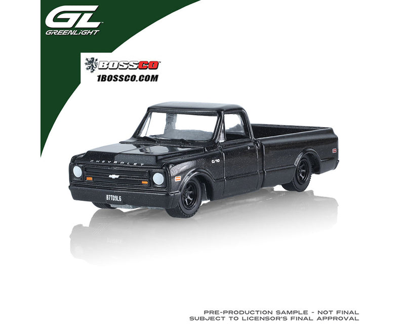 GREENLIGHT - 1968 CHEVROLET C10 CUSTOM "BLACKOUT" ***PRE ORDER