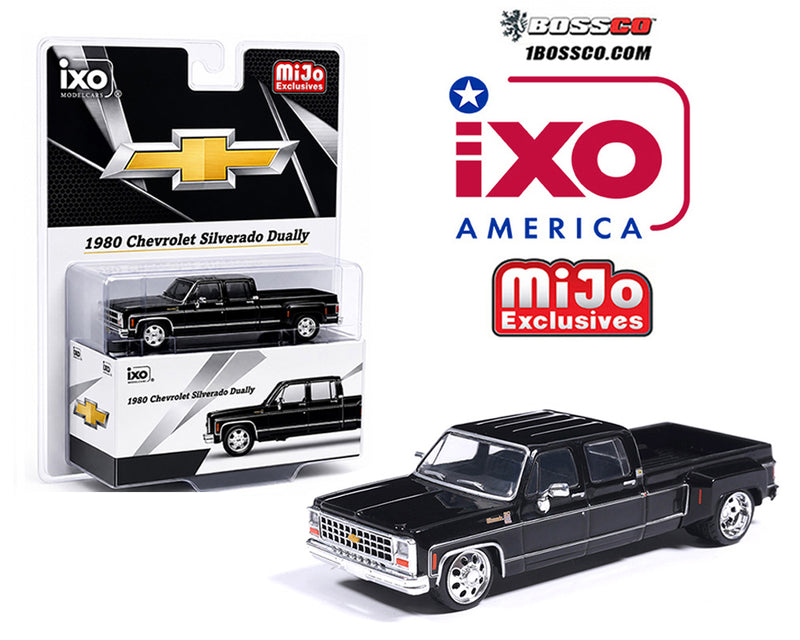 IXO '80 CHEVROLET SILVERADO C30 CREW CAB "BLACK"
