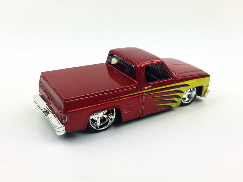 MAISTO - BOSSCO EXCLUSIVE 1987 CHEVY SILVERADO 1500 "METALLIC RED" 1 OF 2,004